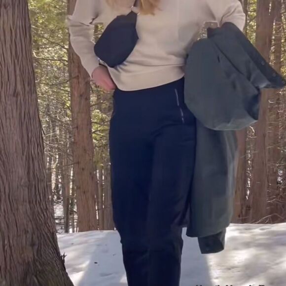 Athleta Trekkie North Joggers Black - Picture 12 of 12